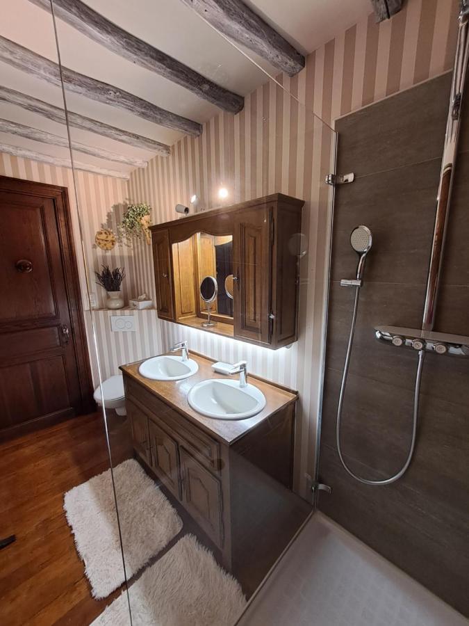 Gite L'Hote-Antique Bouillon Esterno foto