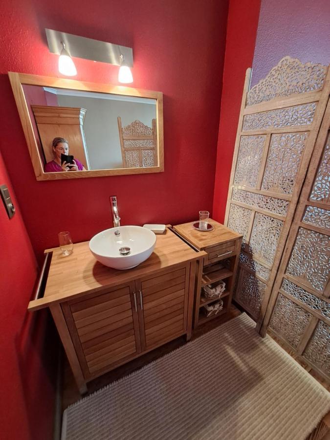 Gite L'Hote-Antique Bouillon Esterno foto