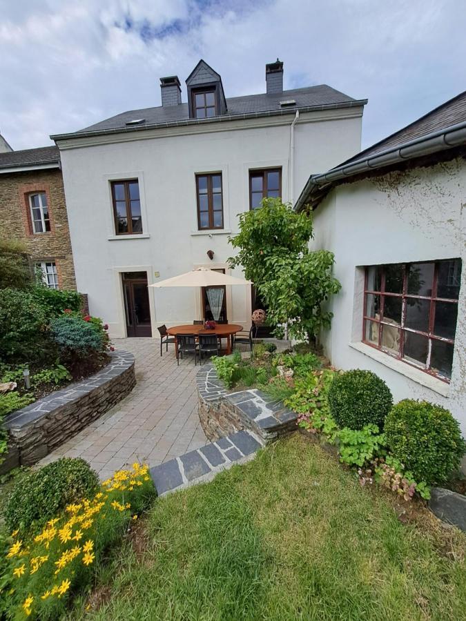 Gite L'Hote-Antique Bouillon Esterno foto