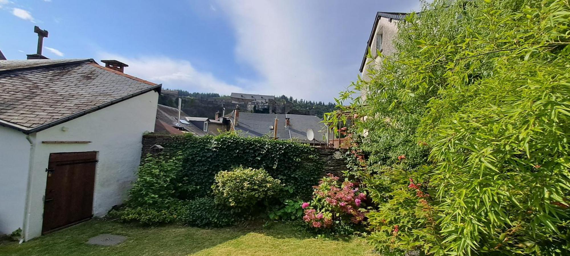 Gite L'Hote-Antique Bouillon Esterno foto